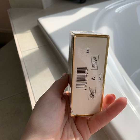 Chanel bath soap - Picture 5 of 6